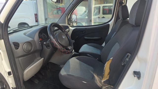 FIAT Doblo usata, con Sedile posteriore sdoppiato