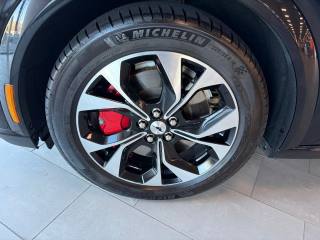 FORD Mustang Mach-E usata, con Volante in pelle