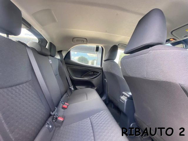 TOYOTA Yaris usata, con Volante in pelle