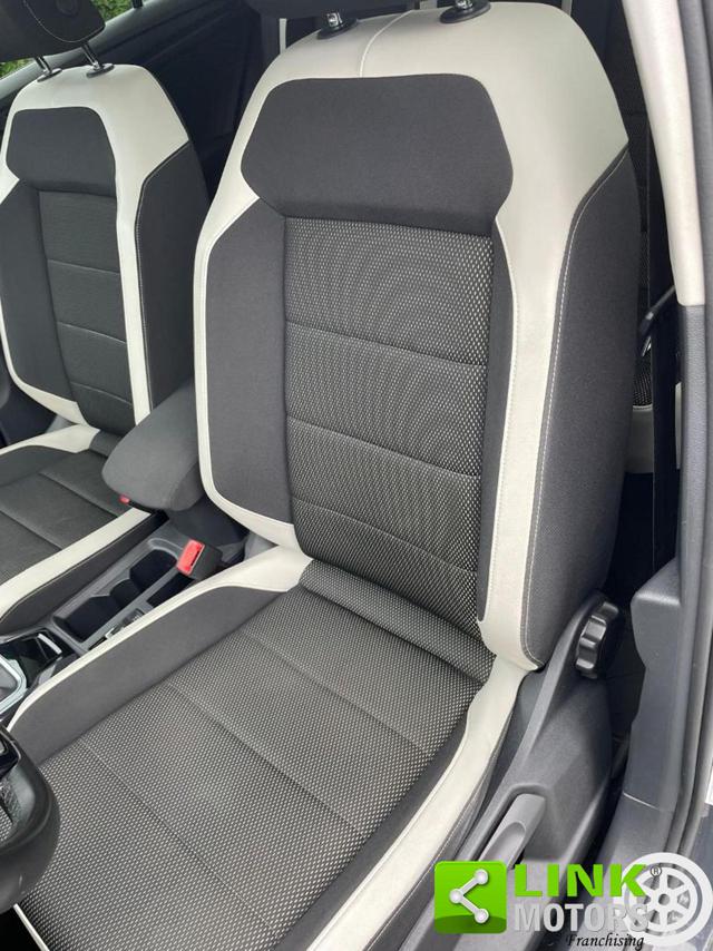 VOLKSWAGEN T-Roc usata, con Park Distance Control