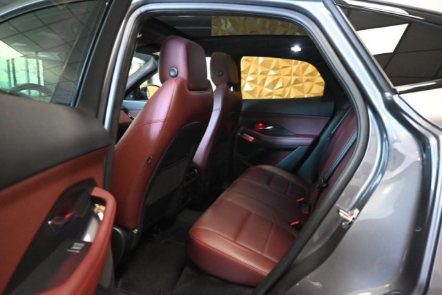 JAGUAR E-Pace usata 25