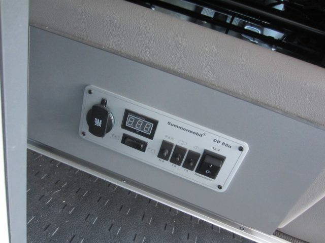 VOLKSWAGEN T5 usata 86