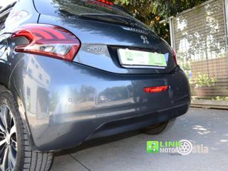 PEUGEOT 208 usata, con Autoradio