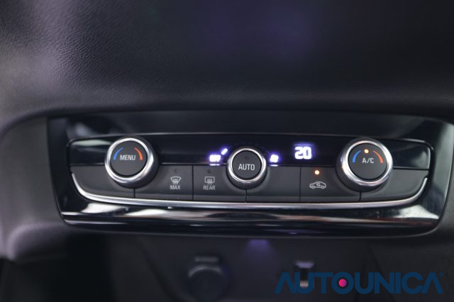 OPEL Corsa usata, con Autoradio digitale