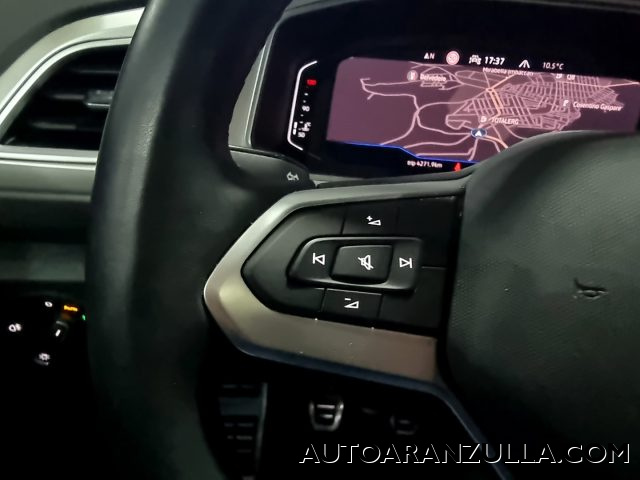 VOLKSWAGEN T-Roc usata, con Park Distance Control