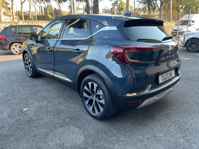 RENAULT Captur usata, con Autoradio