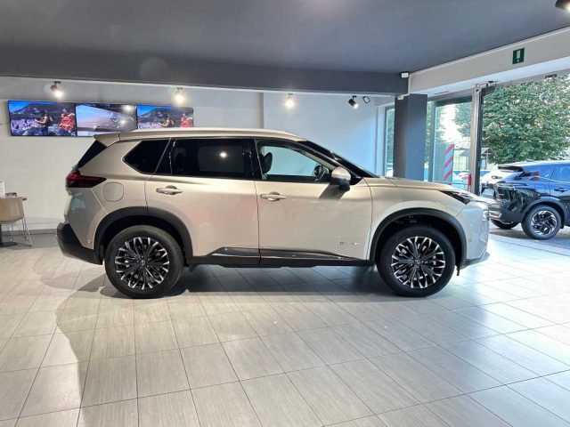 NISSAN X-Trail usata, con Autoradio