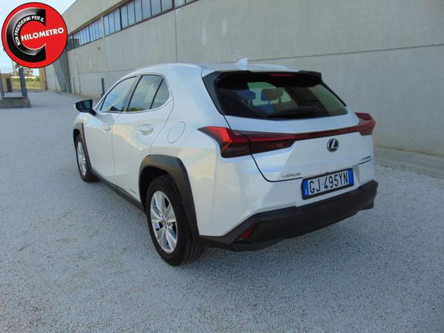 LEXUS UX 250h usata, con Alzacristalli elettrici