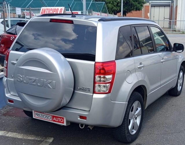 SUZUKI Grand Vitara usata, con Autoradio