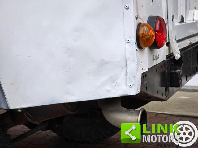 LAND ROVER Defender usata 36