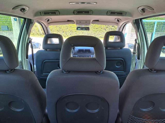 VOLKSWAGEN Sharan usata, con Bracciolo