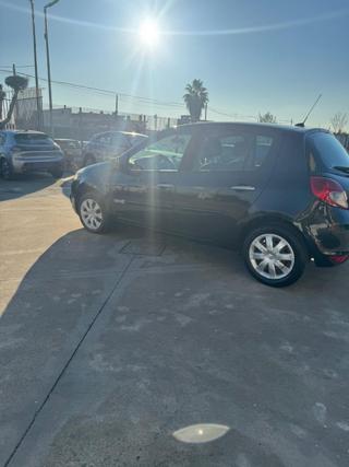 RENAULT Clio usata, con Airbag Passeggero