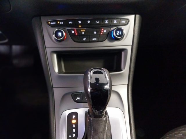 OPEL Astra usata, con Servosterzo