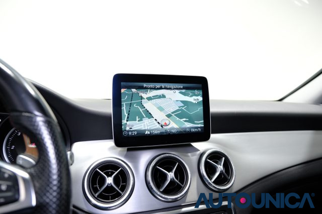 MERCEDES-BENZ CLA 220 usata, con Sensore di luce