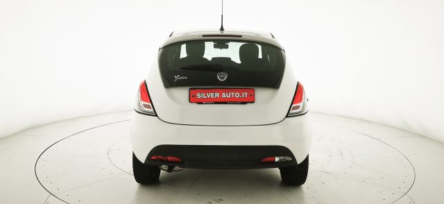 LANCIA Ypsilon usata, con Autoradio