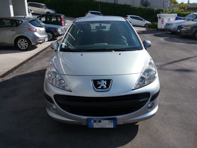 PEUGEOT 207 usata, con Airbag