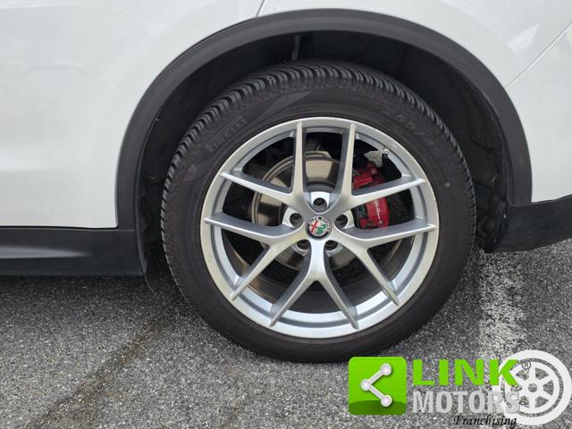 ALFA ROMEO Stelvio usata, con Gancio traino