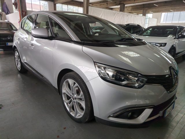 RENAULT Scenic usata, con Cerchi in lega