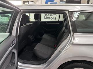 VOLKSWAGEN Passat Variant usata, con Climatizzatore
