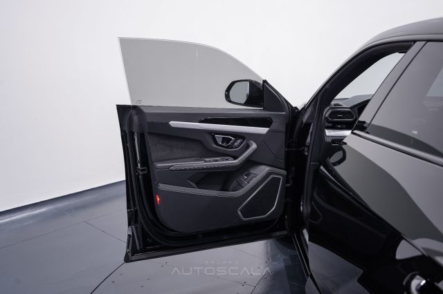 LAMBORGHINI Urus usata, con Volante in pelle