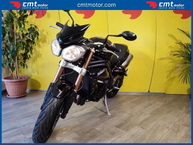 TRIUMPH Speed Triple 1050 usata 1