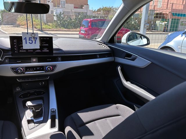 AUDI A4 usata, con Sensori di parcheggio posteriori