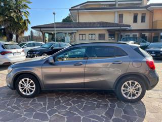 MERCEDES-BENZ GLA 200 usata, con Autoradio
