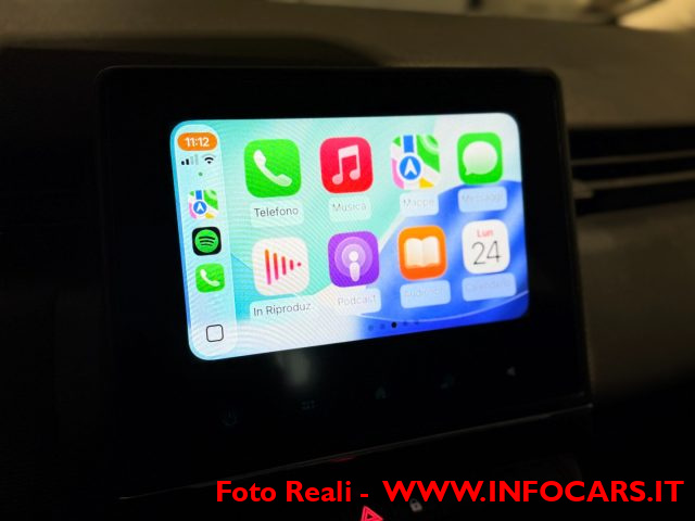 RENAULT Clio usata, con Park Distance Control