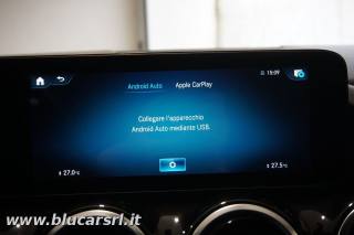 MERCEDES-BENZ GLA 200 usata, con Autoradio digitale