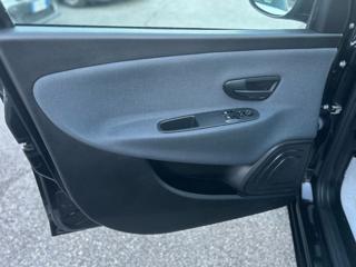 LANCIA Ypsilon usata, con Sedile posteriore sdoppiato