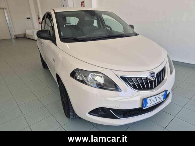 LANCIA Ypsilon usata, con Airbag