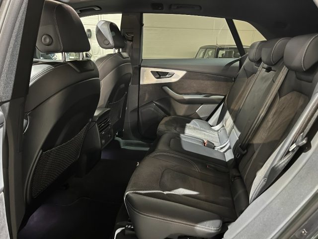 AUDI Q8 usata, con Park Distance Control