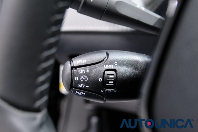 PEUGEOT 2008 usata, con Controllo elettronico della corsia