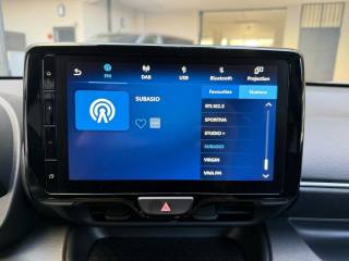 TOYOTA Yaris usata, con Bracciolo