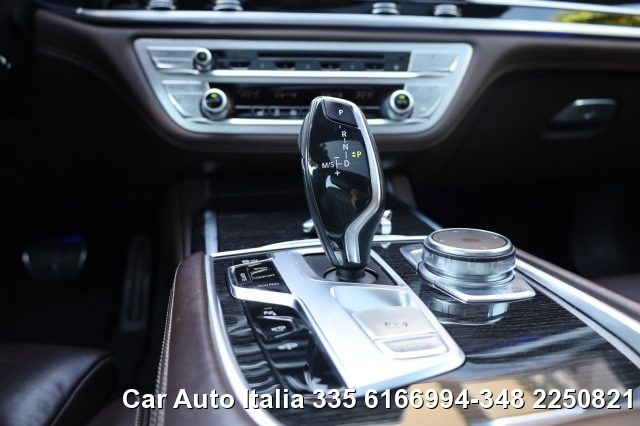 BMW 730 usata, con Sedile posteriore sdoppiato