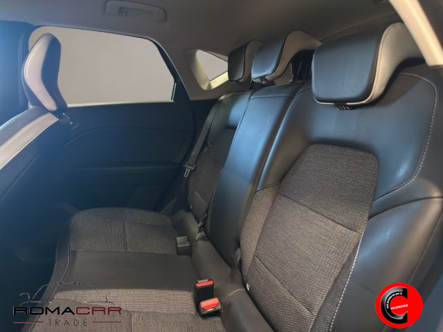 RENAULT Captur usata, con Sistema di navigazione