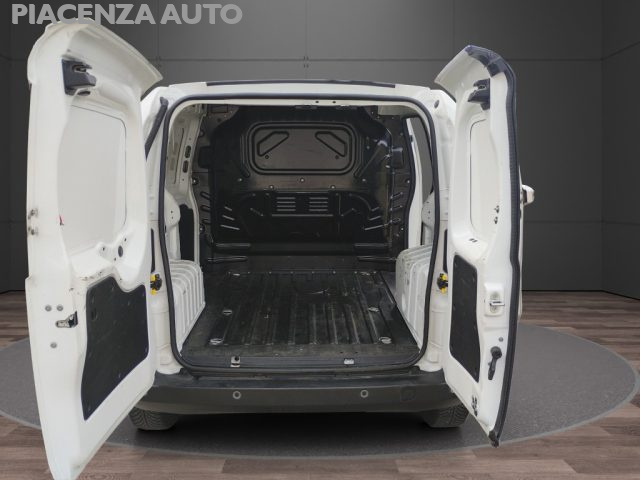 FIAT Fiorino usata, con Lettore CD