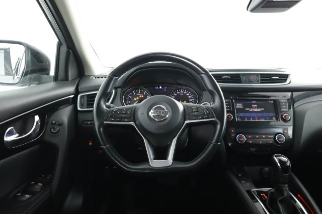 NISSAN Qashqai usata 5