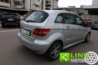 MERCEDES-BENZ B 180 usata, con Sedile posteriore sdoppiato