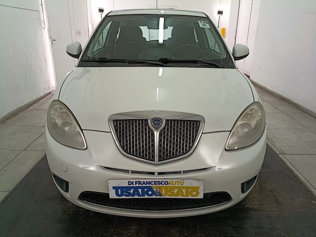 LANCIA Ypsilon usata, con Autoradio