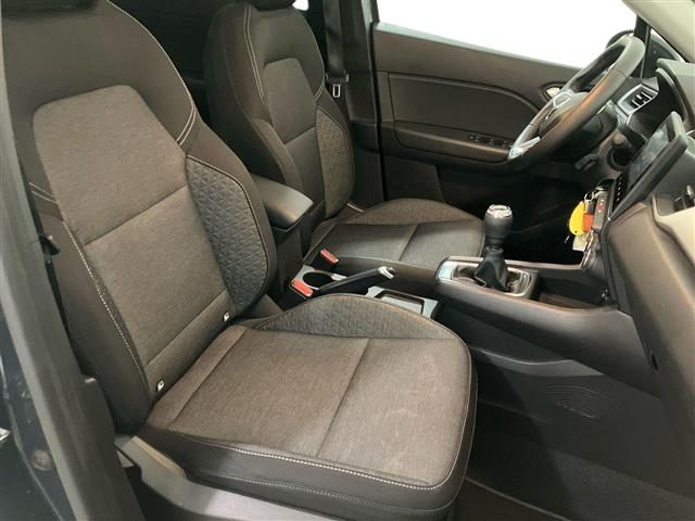 RENAULT Captur usata, con Bracciolo