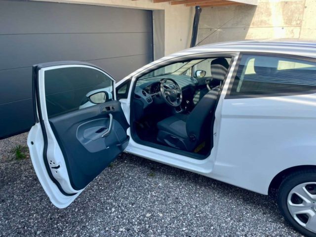 FORD Fiesta usata, con Chiusura centralizzata