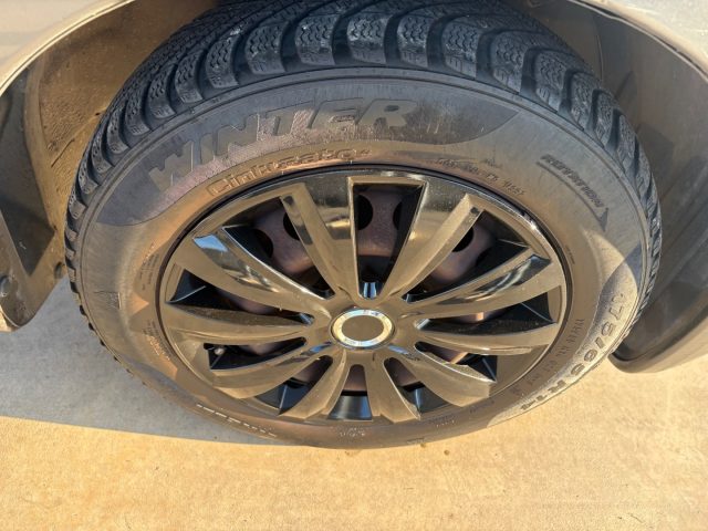 MITSUBISHI Colt usata 32