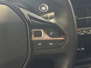 PEUGEOT 208 usata, con Sedile posteriore sdoppiato