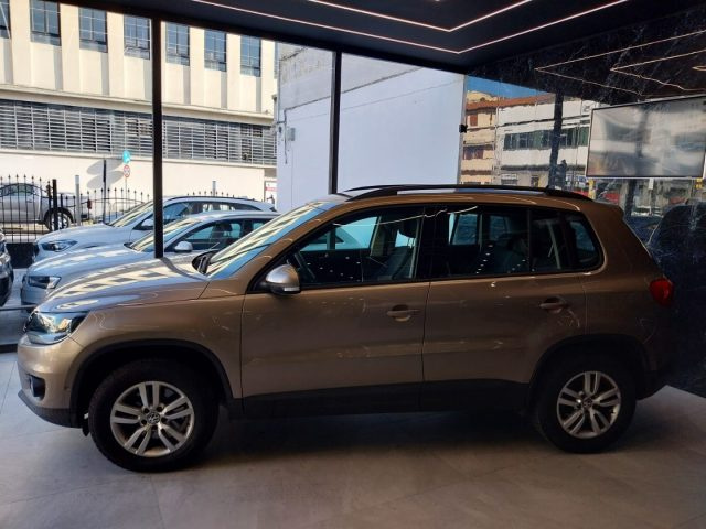 VOLKSWAGEN Tiguan usata, con Autoradio