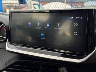 PEUGEOT 208 usata, con USB