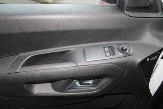 OPEL Combo usata, con Controllo trazione