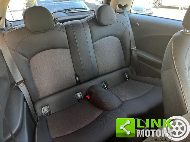 MINI One usata, con Touch screen