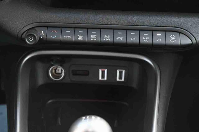 JEEP Avenger usata, con Park Distance Control