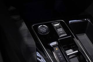 PEUGEOT 3008 usata, con Autoradio digitale
